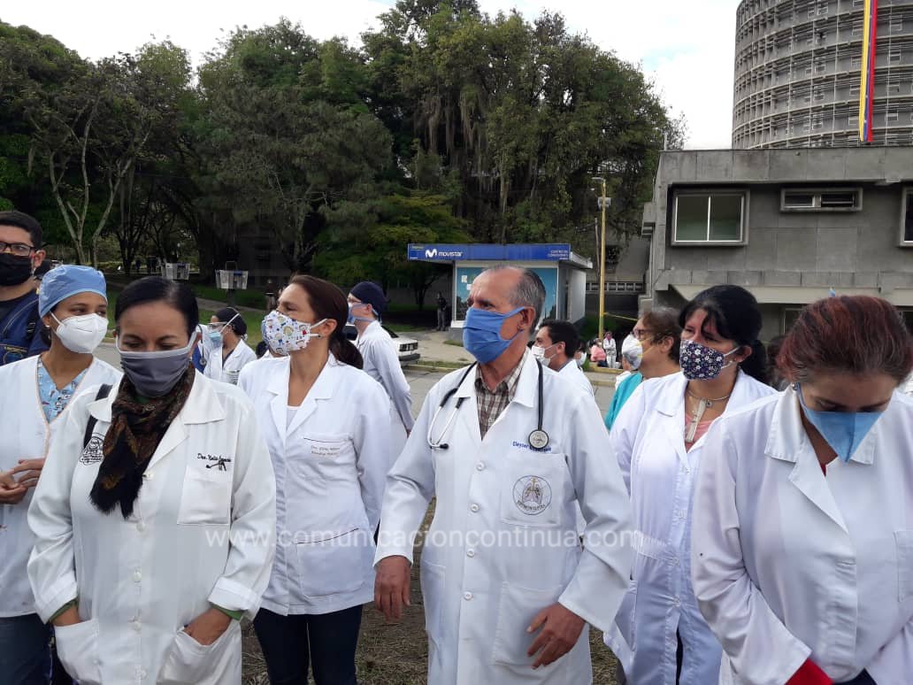 Médicos en Mérida denuncian que llevan más de 15 días sin echar gasolina  #12Jun (Fotos)