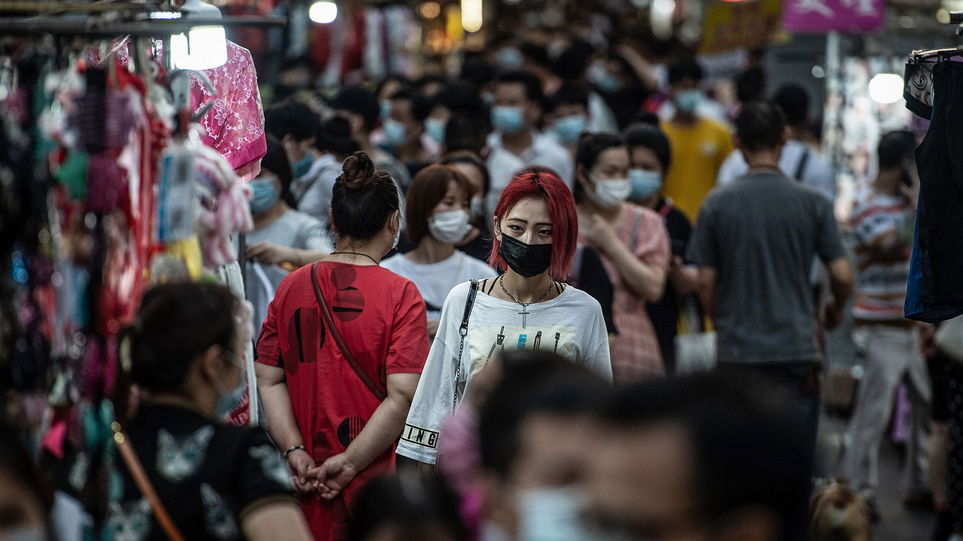 En Wuhan discriminan a quienes padecieron de coronavirus: “Te despido o te pago mucho menos”