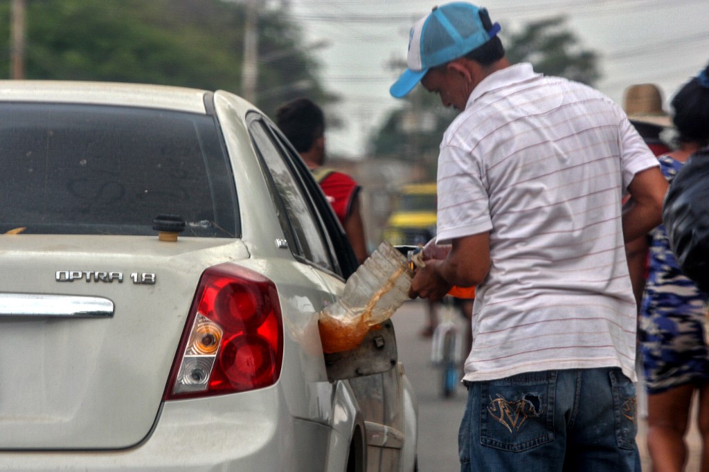 Fedecámaras Zulia: Se otorgó una licencia para que el sector privado importe 6 millones de litros de combustible de Colombia