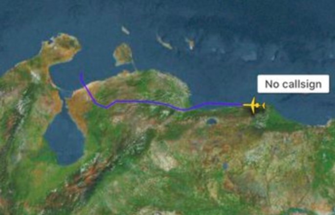 Avión militar ruso se echó un “misterioso paseíto” por Venezuela (IMÁGENES)