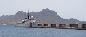 Buque de la Guardia Costera de EEUU atracó este lunes en Cabo Verde (FOTO)