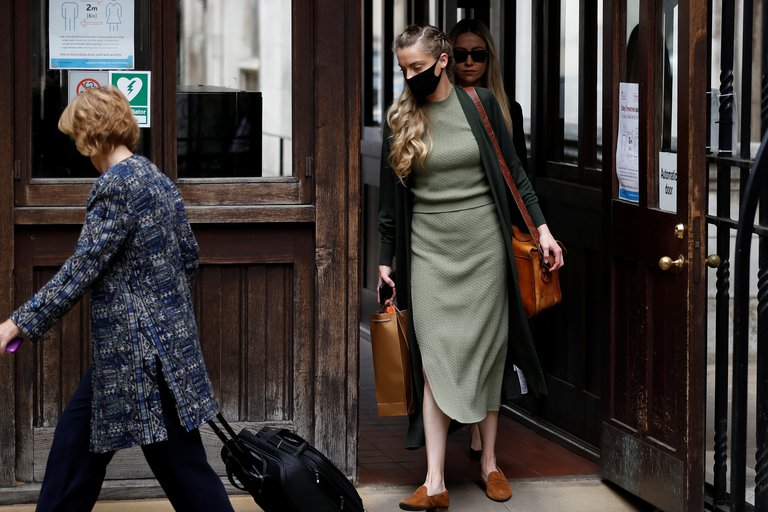 Las sorprendentes revelaciones de la hermana de Amber Heard en el juicio contra Johnny Depp