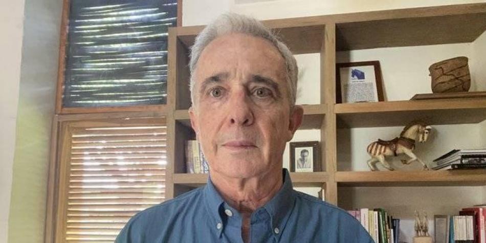 El Tiempo: Corte Suprema de Colombia cita a Álvaro Uribe por otro proceso