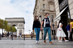 París y Marsella están en máxima alerta por el coronavirus