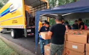 Arcadia entrega hoy #7Agosto 1000 cajas de alimentos gratis a la diáspora venezolana en Washington, DC.