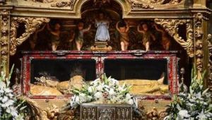 La misteriosa Virgen Durmiente de la catedral de Plasencia que solo se puede visitar nueve días al año