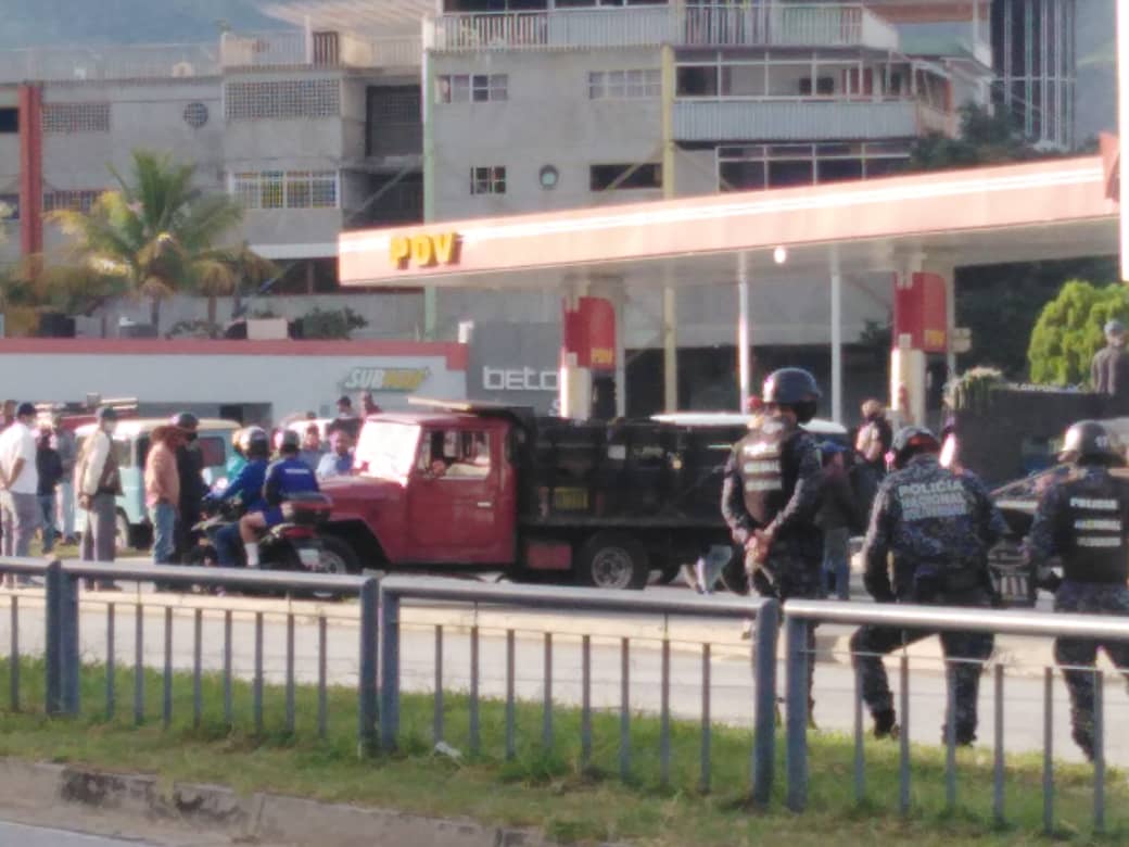 En Mérida protestan por falta de gasolina #14Ago