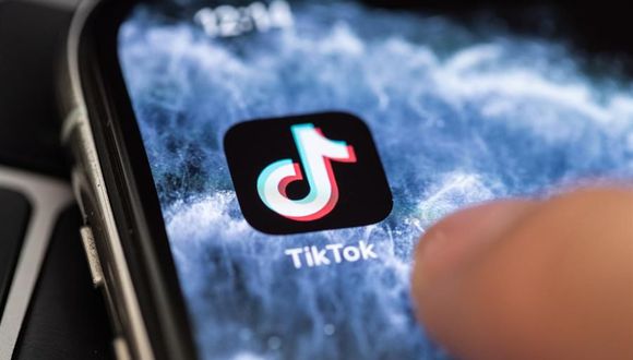 Senado de EEUU adopta resolución para prohibir TikTok en teléfonos del gobierno