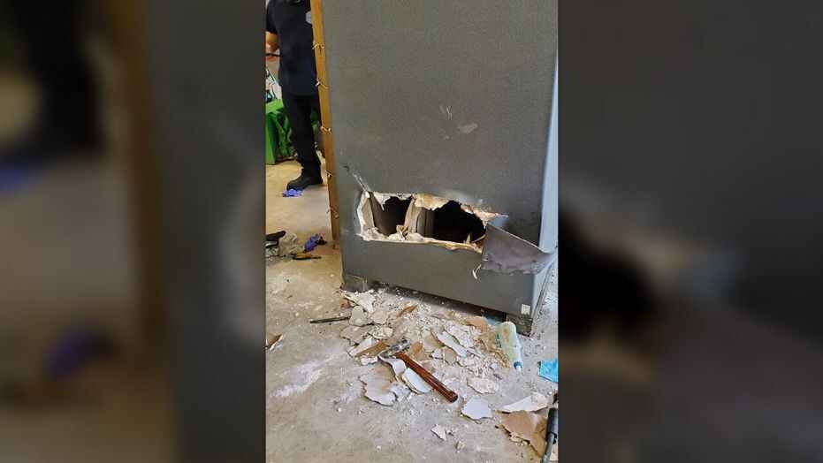 ¡Insólito! Niño sobrevivió encerrado dentro de una caja fuerte para armas en Maryland