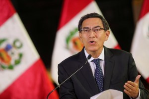 Fiscalía de Perú allana viviendas de involucrados en caso de destitución del presidente Vizcarra