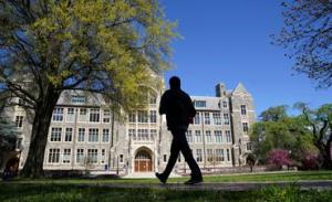 Estudiantes universitarios de EEUU exigen recortes de matrícula por el tiempo de clase reducido
