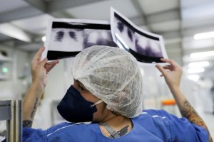 Brasil cada vez más cerca de los nueve millones de casos de Covid-19