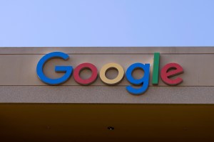 Departamento de Justicia de EEUU demandó a Google por monopolio