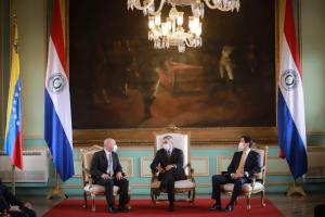EN VIDEO: Presidente Mario Benítez recibe las credenciales y reconoce a David Olson como embajador de Guaidó en Paraguay