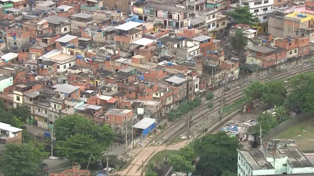 Al menos diez hombres armados secuestran un tren en Río de Janeiro para huir de la policía