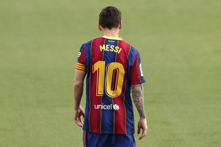 Laporta desea que Messi acabe su carrera “con la camiseta del Barça”