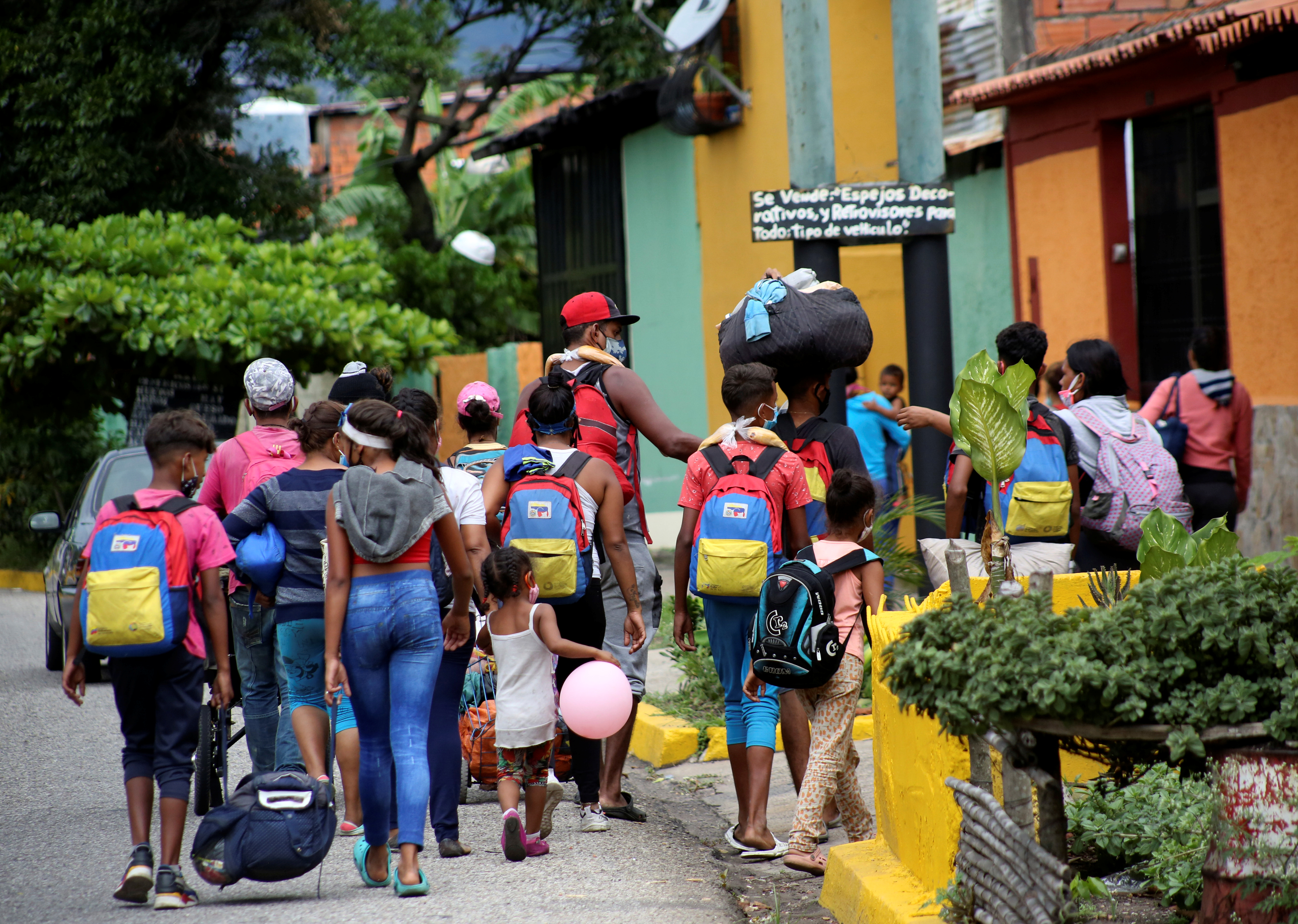 Contabilizaron casi 2,5 millones de venezolanos radicados en Colombia
