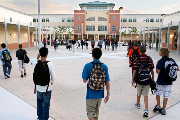 Plan educativo en Florida sugirió no cerrar las escuelas a causa del Covid-19