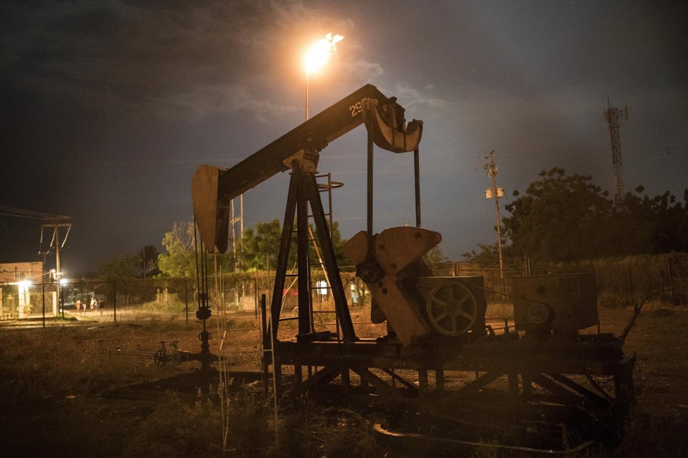 Venezuela produjo en enero 630 mil b/d de petróleo (encuesta Platts)