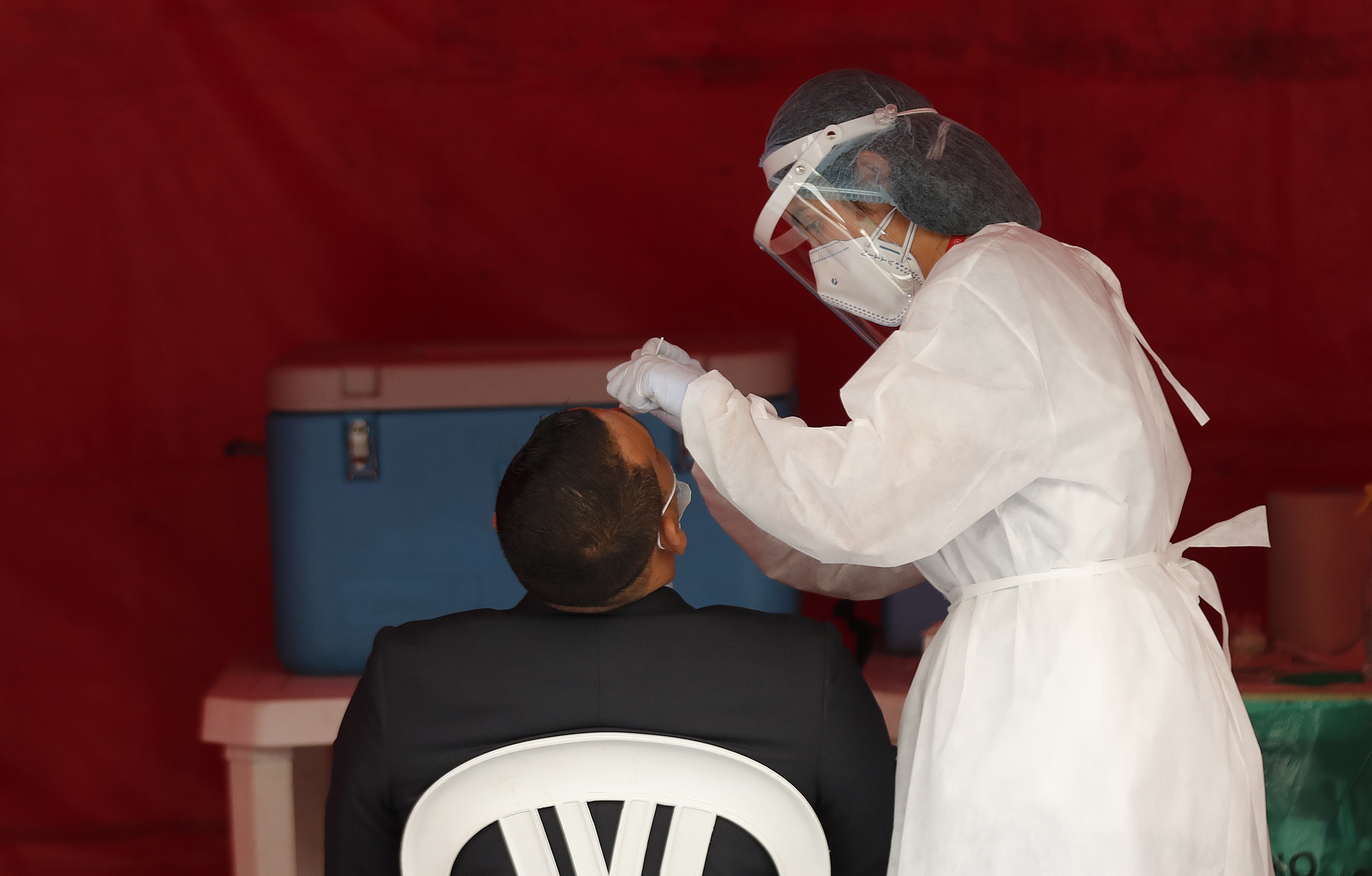 La pandemia sigue acelerada en Colombia que agregó más de 12 mil nuevos casos