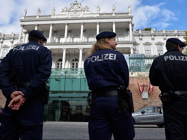 Gobierno austriaco ordena el cierre de “mezquitas radicales” tras atentado en Viena
