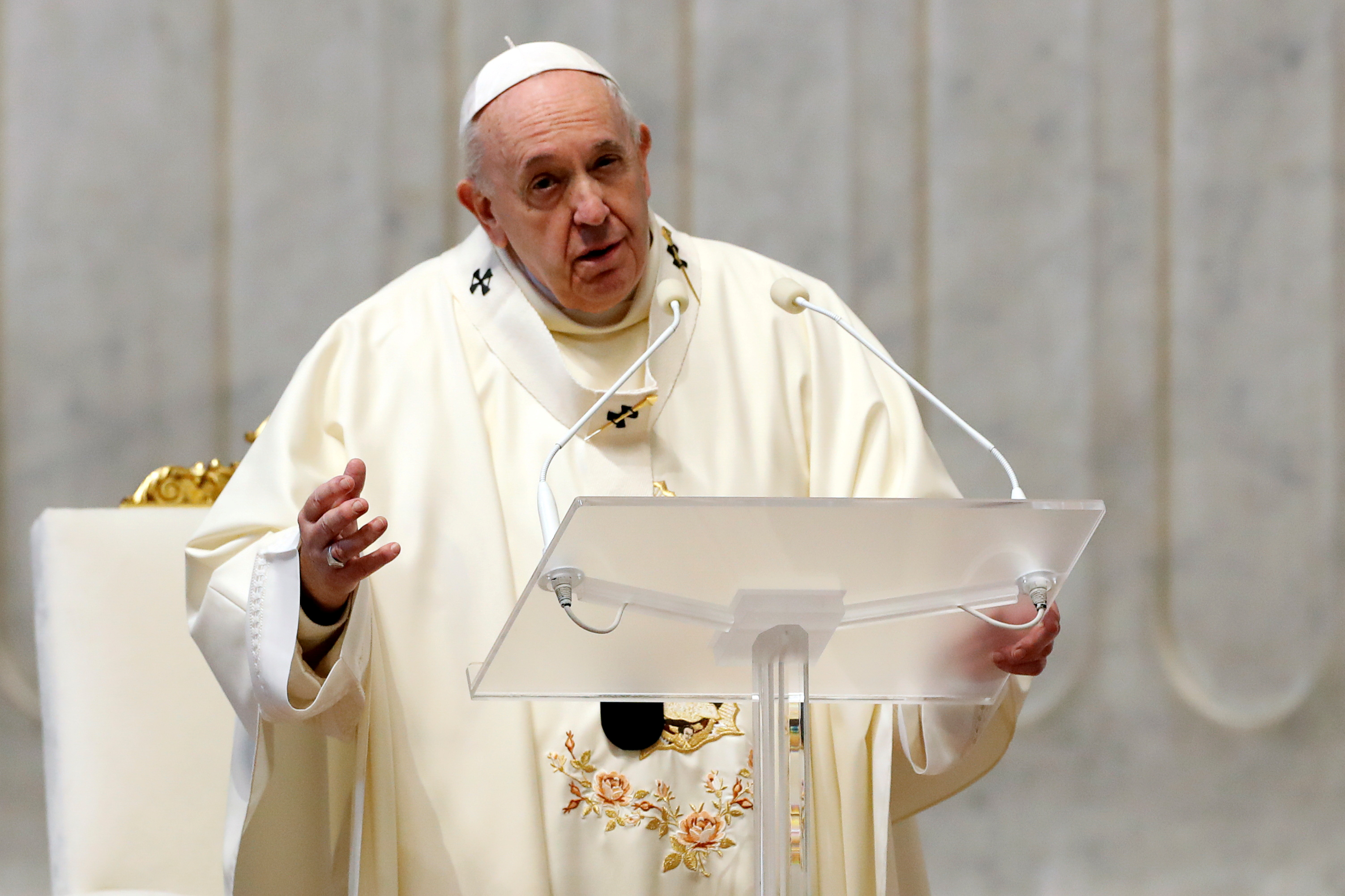 El Papa vuelve a sufrir una ciática y no podrá oficiar sus próximas misas