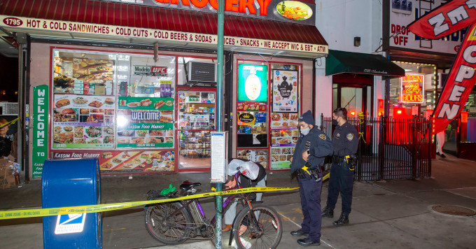 Asesinaron a una trabajador en Nueva York mientras repartía comida