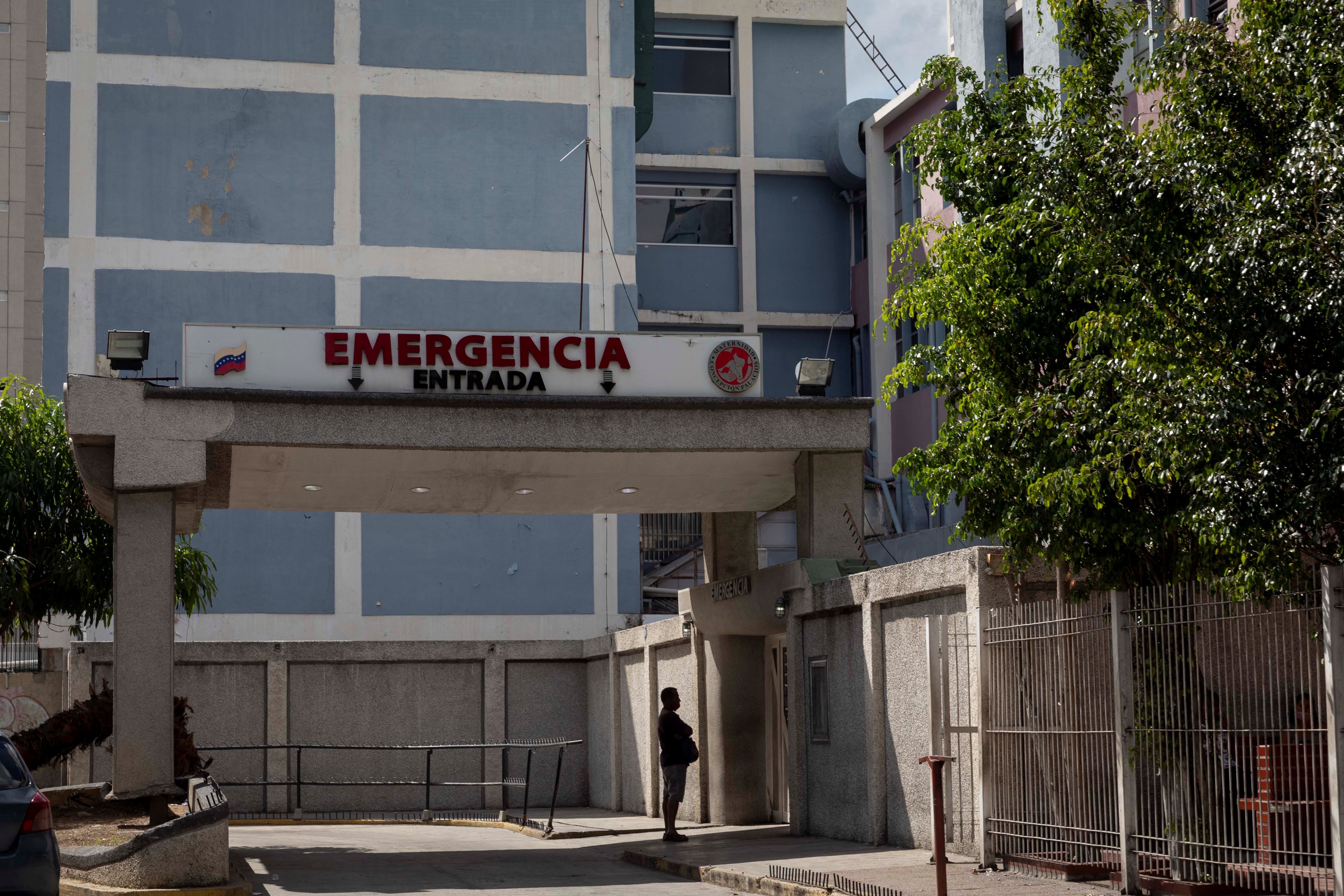 Reportan que una bala perdida impactó contra el piso tres de la Maternidad Concepción Palacios (FOTO)