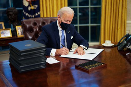 Biden firmará un decreto de emergencia que otorgará ayuda financiera a millones de estadounidenses