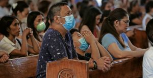 Frente a la pandemia, los creyentes confían más que nunca en Dios