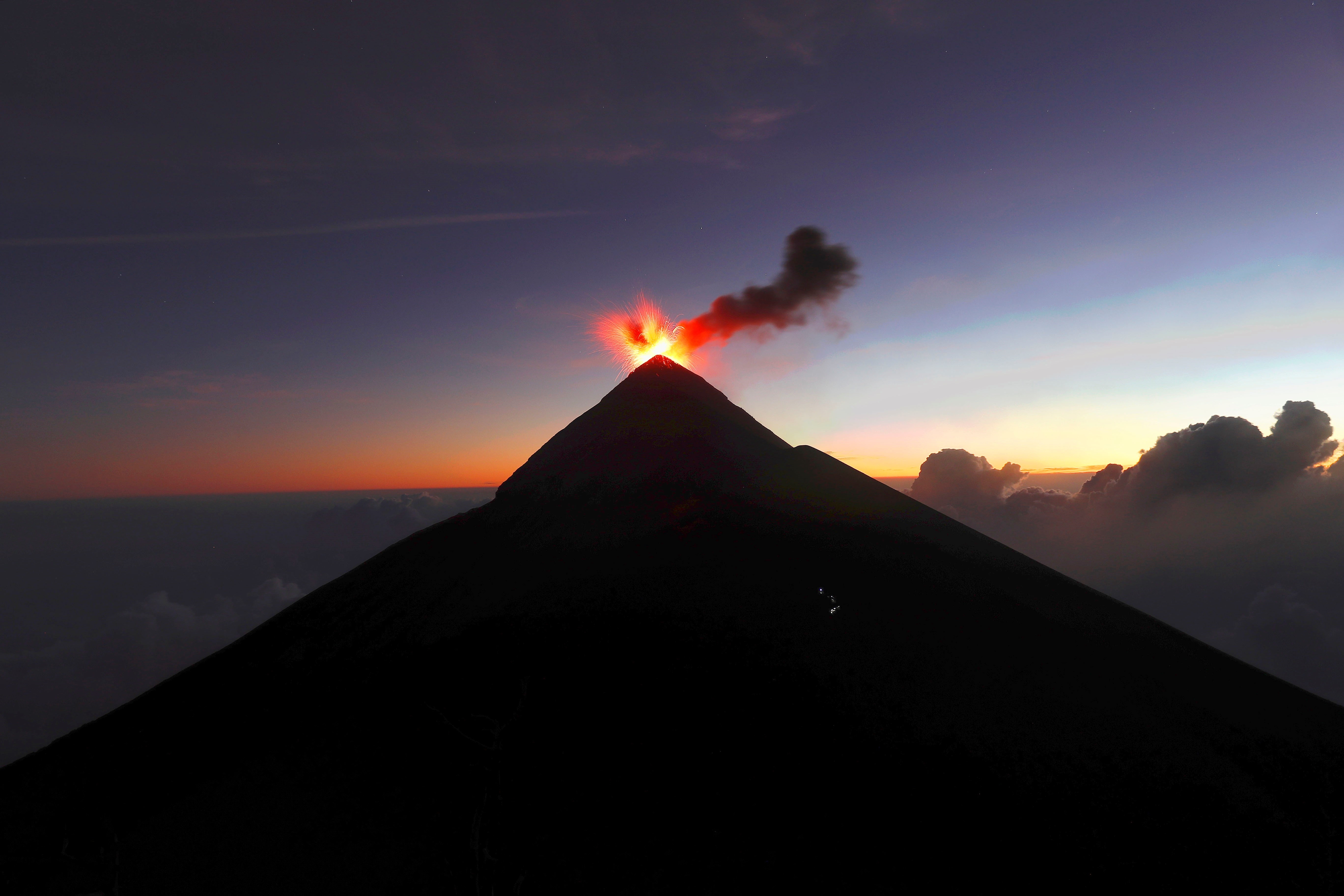 VIDEO: Así fue la erupción el volcán de Fuego de Guatemala