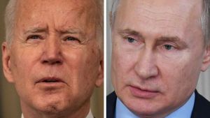 Biden exige a Putin “rebajar la tensión” con Ucrania y le propone una cumbre
