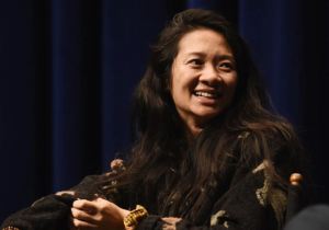 Chloe Zhao, la directora que ha hecho historia en los Golden Globes
