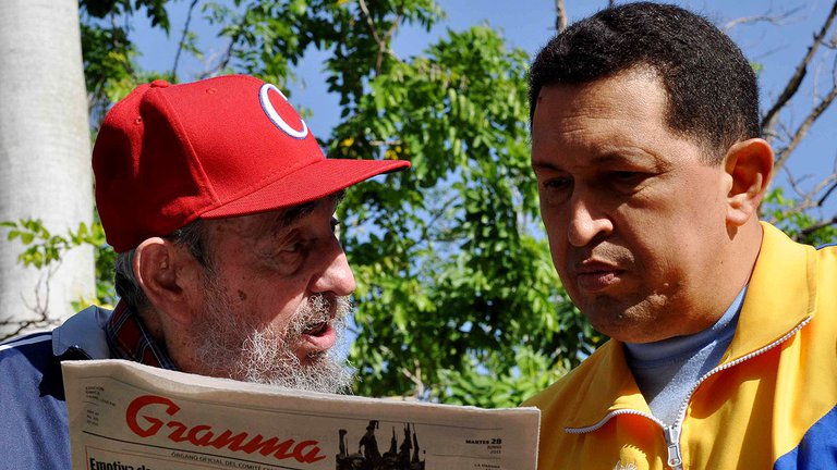 Un infiltrado del régimen chavista revela cómo Cuba penetró en Venezuela para consolidar un Estado policial a cambio de petróleo