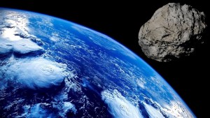 Astrónomos en alerta: unos 1.415 asteroides podrían chocar con la Tierra