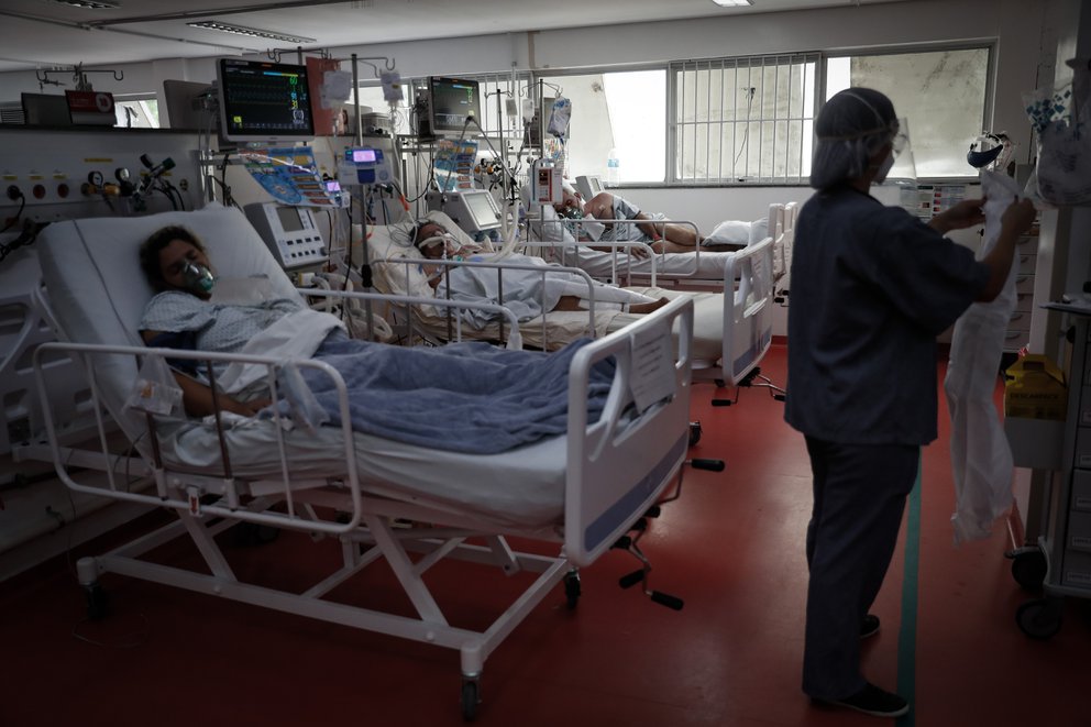 Colapso sanitario en Brasil: Evacuaron a pacientes con Covid-19 por la escasez de oxígeno