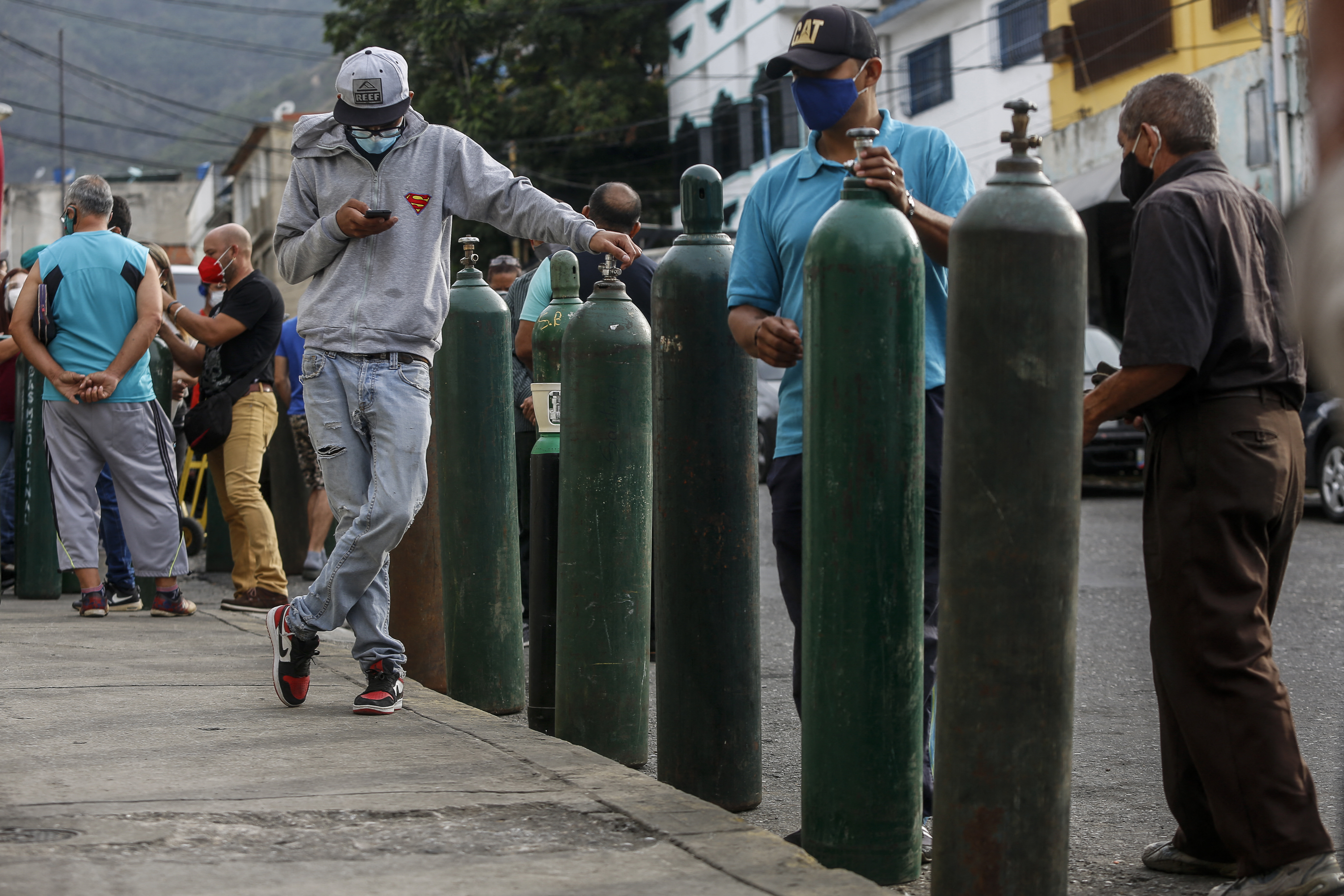 Unos 14 venezolanos se sumaron al luto por el coronavirus, según el chavismo