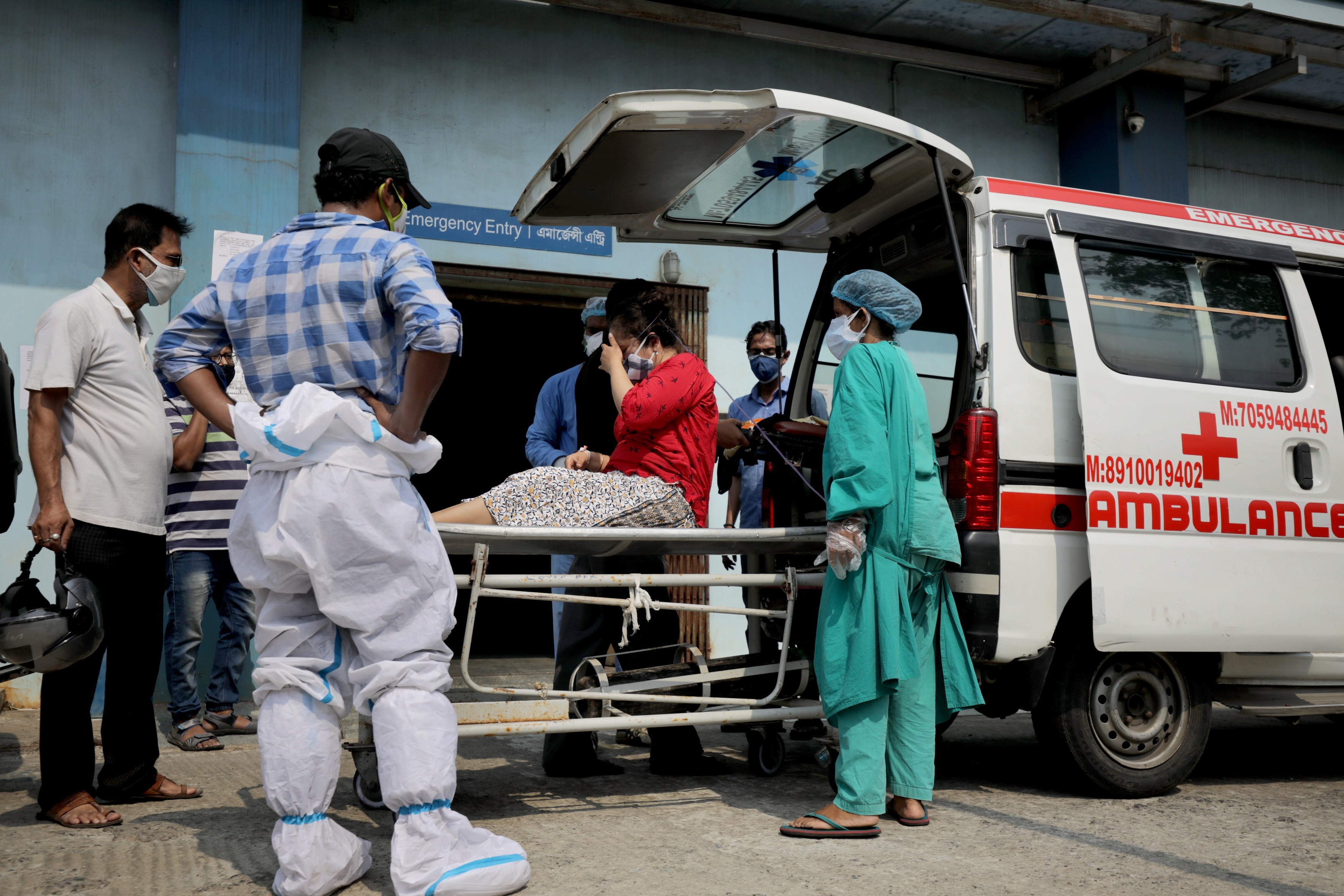Por qué la enorme crisis del coronavirus en India preocupa al mundo