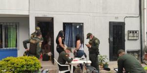 Desmantelaron mafia que usaba salones de belleza como fachada de prostíbulos en Colombia