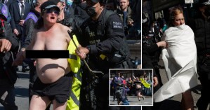 Mujer que corrió en topless en Windsor durante el funeral del príncipe Felipe enfrentará a la corte
