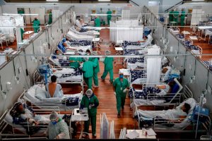 Brasil roza las 555 mil muertes por coronavirus