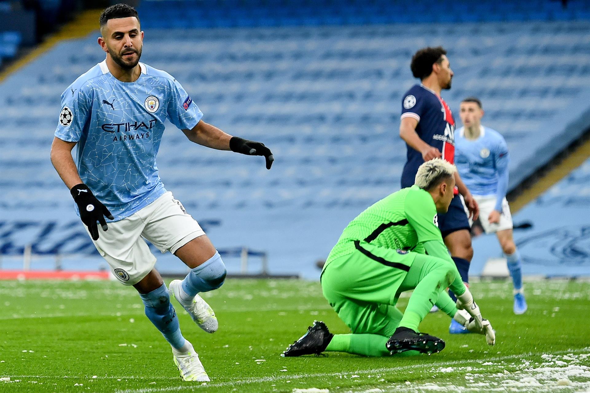 Mahrez fulminó al PSG y metió al Manchester City en su primera final de Champions