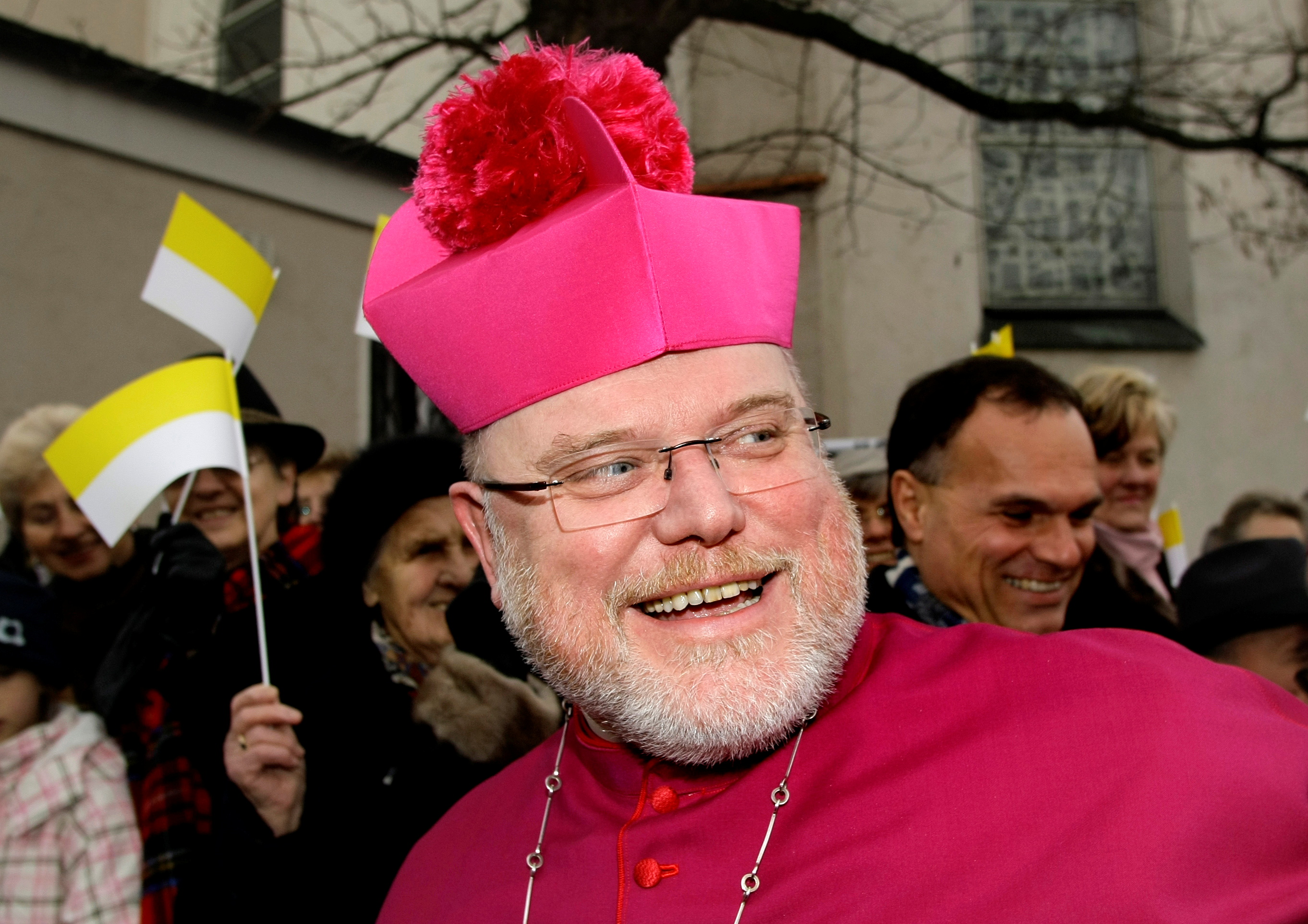 El cardenal alemán Marx presenta su renuncia al Papa por escándalos de abusos
