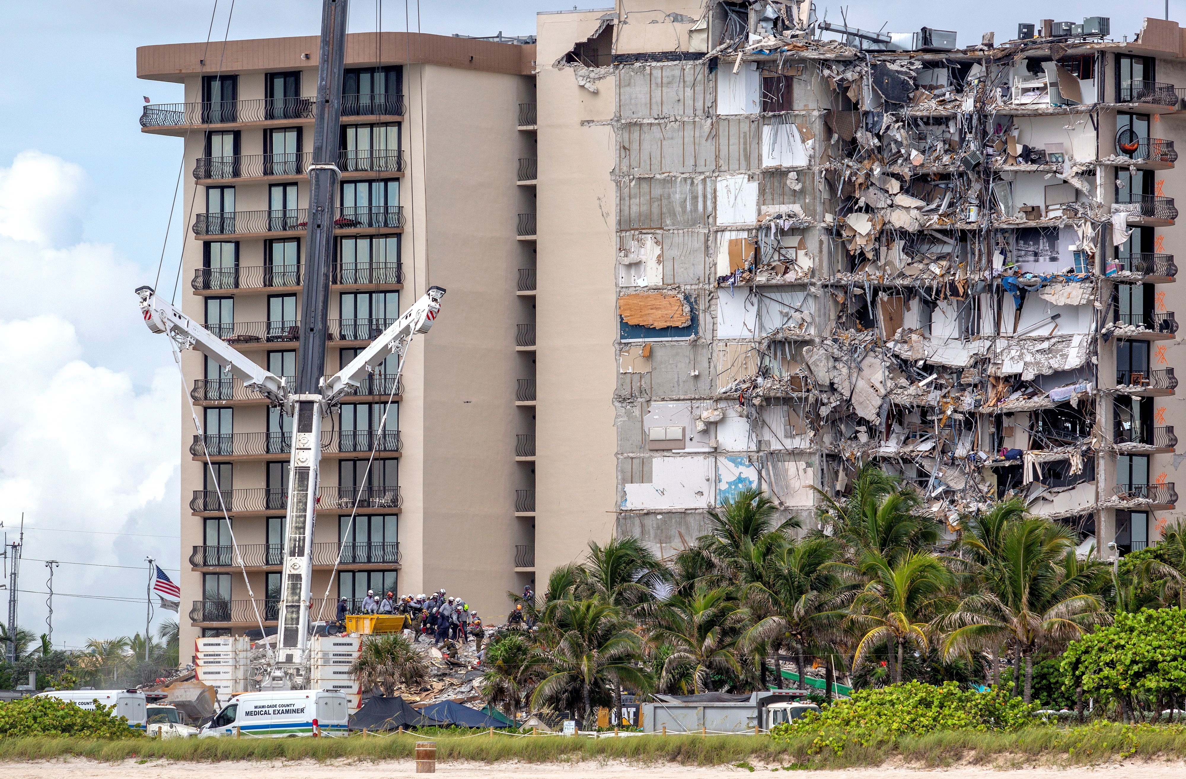 Aumentaron a 22 las muertes por el derrumbe del edificio en Miami