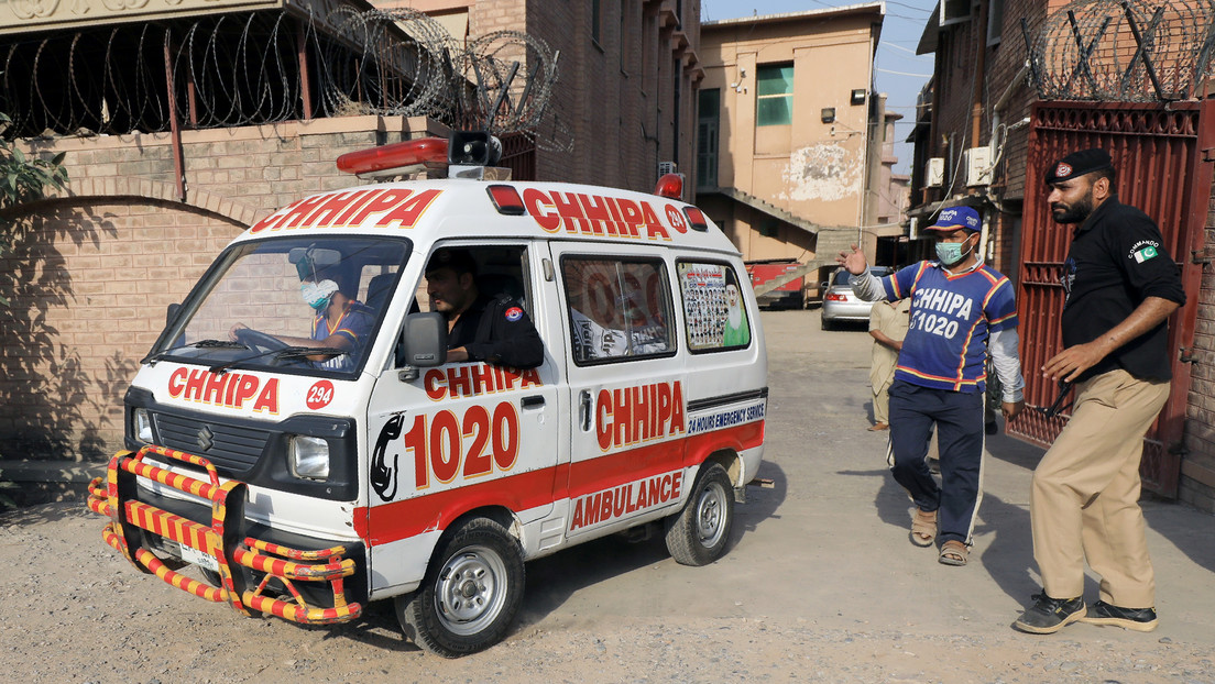 Muere una anciana después de que un exguardia de seguridad le realiza una cirugía en Pakistán