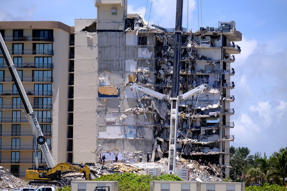 Funcionario vio en 2018 el informe sobre los daños estructurales del edificio que se derrumbó en Miami