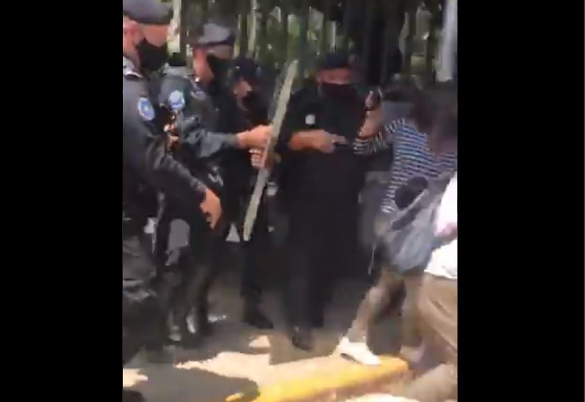 Esbirros de Ortega agredieron a periodistas frente a la casa de la candidata Chamorro (Video)