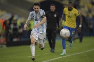 Scaloni, técnico de Argentina, reveló que Messi jugó la final de la Copa América con molestias físicas