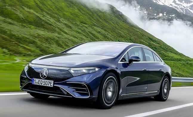 Mercedes Benz planea ser totalmente eléctrica para 2030