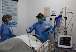 Cifras de casos y muertes por Covid-19 en Colombia siguen en descenso